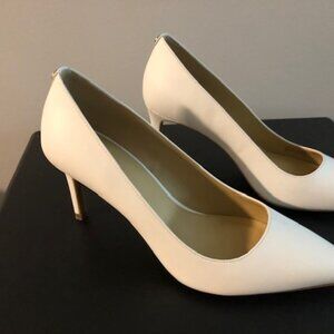 Michael Kors White Pumps Size 7